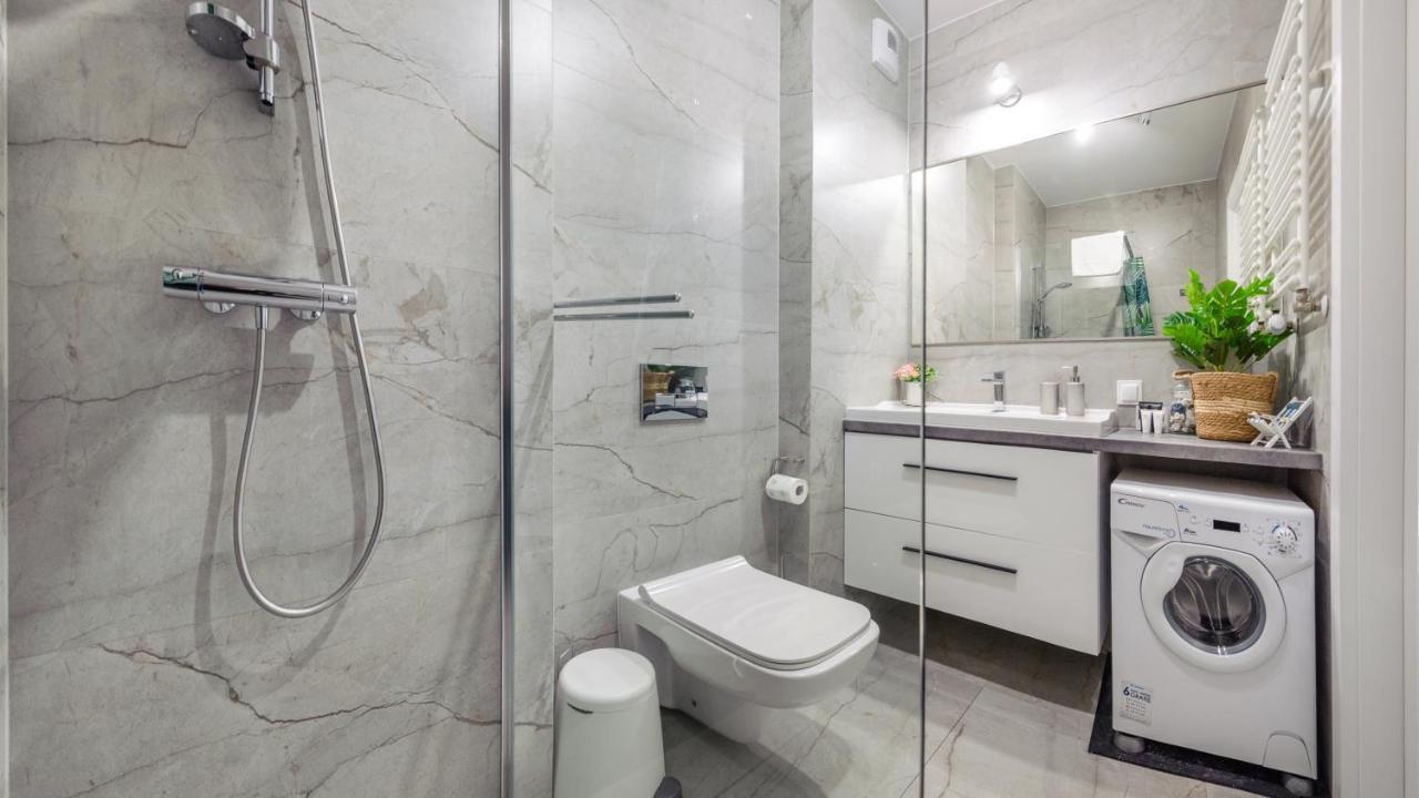 Apartament Blekitna Laguna Z Basenem - Ul Kasprowicza 20A - Holiday City Kołobrzeg Esterno foto