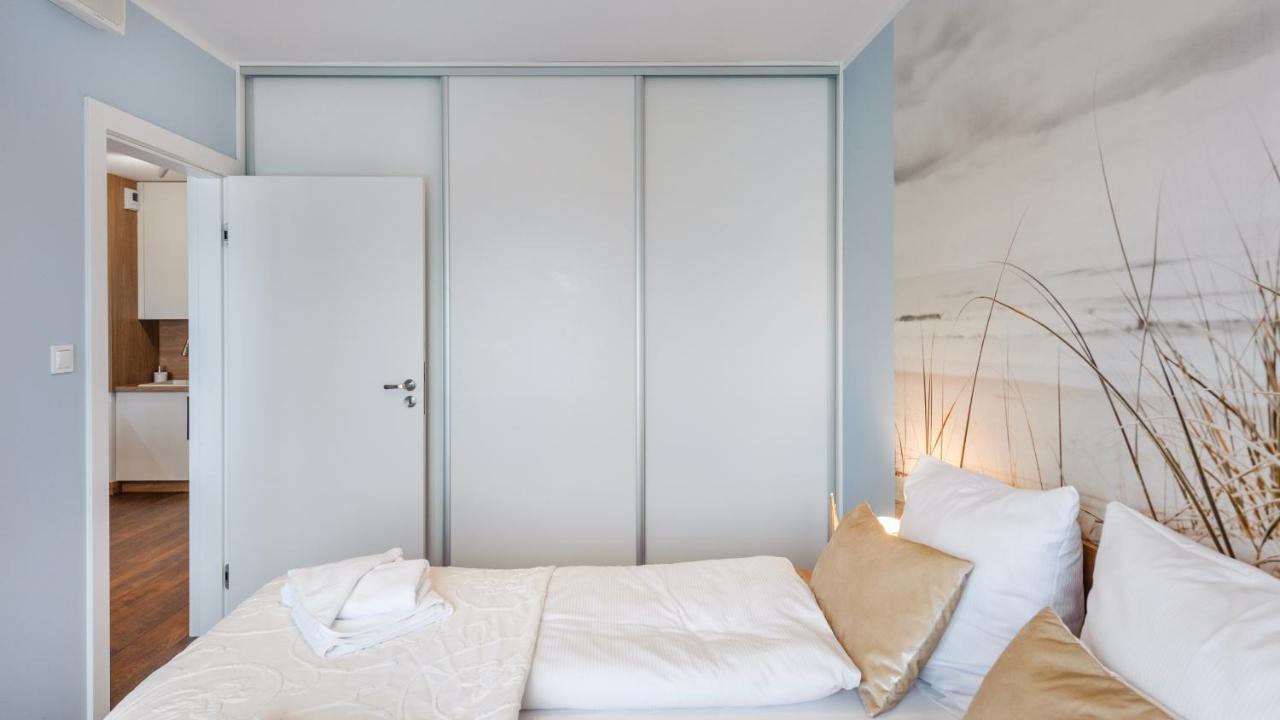 Apartament Blekitna Laguna Z Basenem - Ul Kasprowicza 20A - Holiday City Kołobrzeg Esterno foto